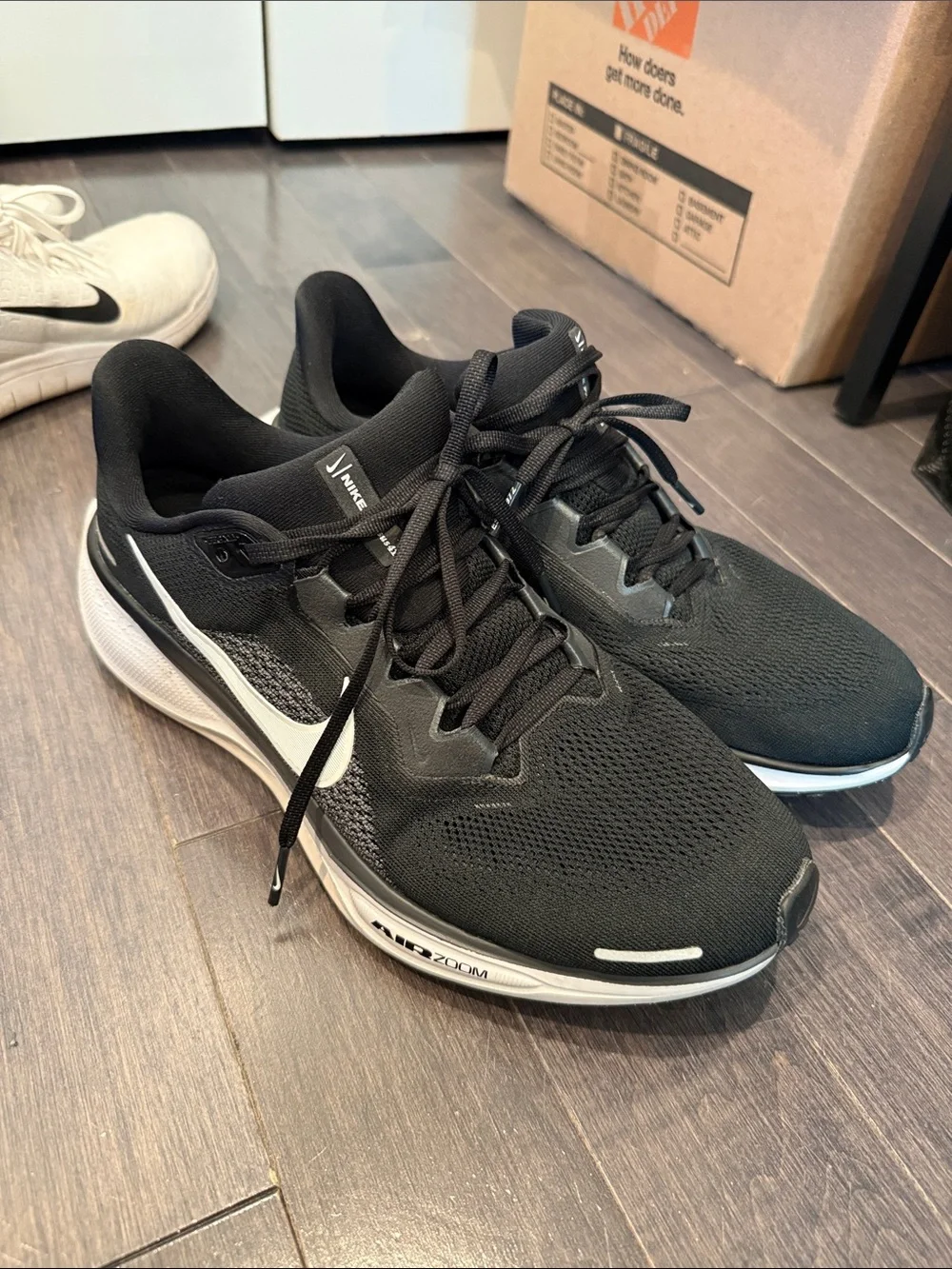 Nike Men’s Black/White Zoom Pegasus 41